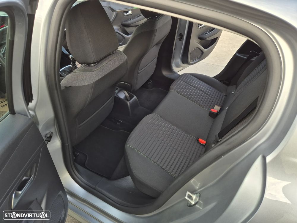 Peugeot 208 1.2 PureTech Active Pack - 8
