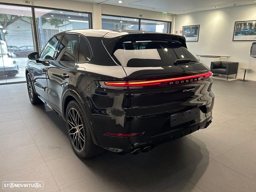Porsche Cayenne - 3