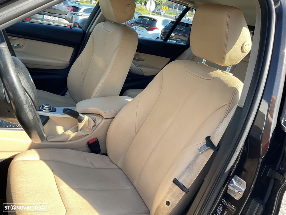BMW 318 d Auto - 21