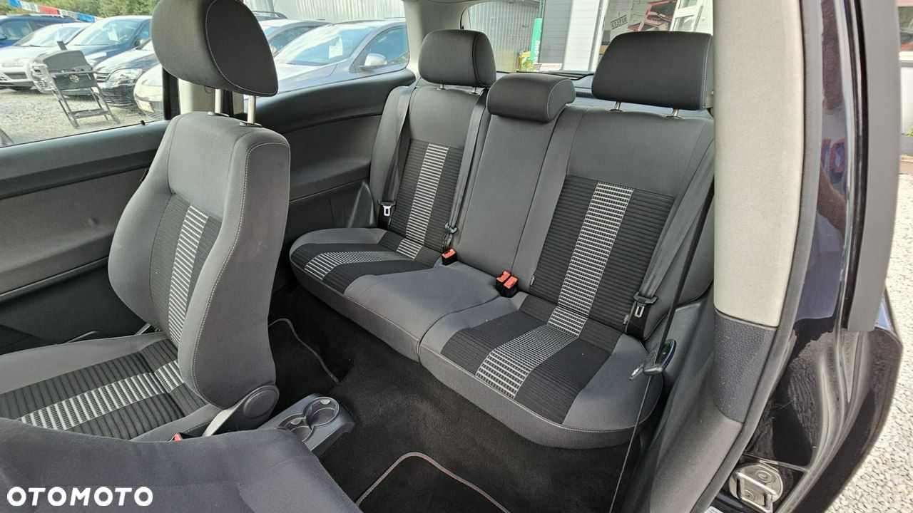 Volkswagen Polo - 23