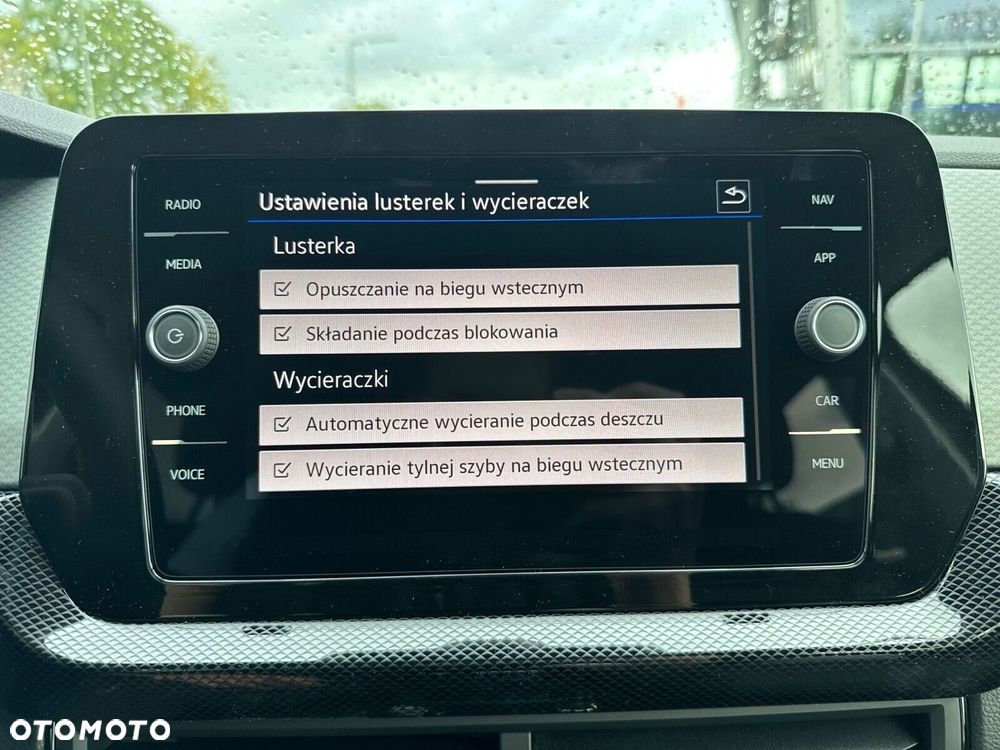 Volkswagen T-Cross 1.0 TSI Life Plus - 35