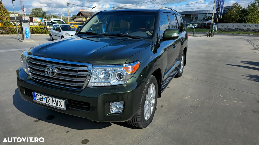 Toyota Land Cruiser 4.5 D-4D V8 Luxury - 8
