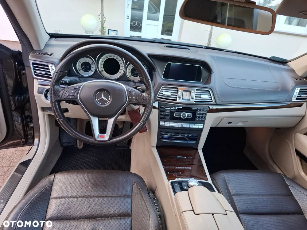 Mercedes-Benz Klasa E 250 - 10