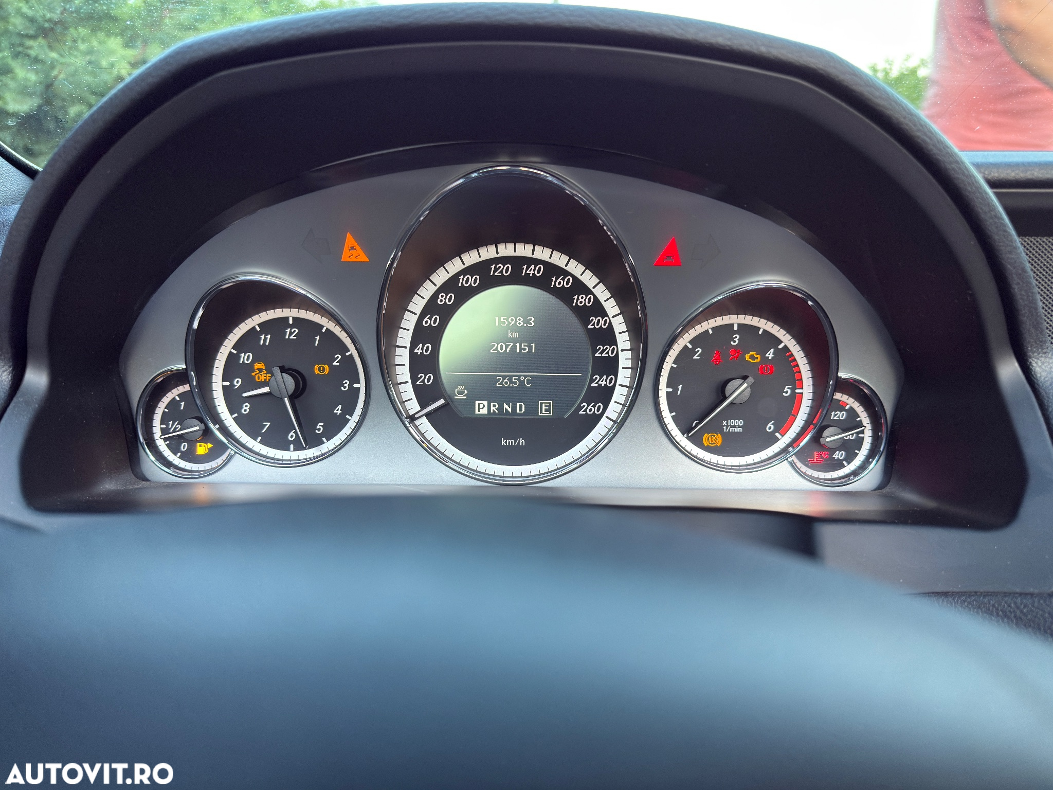 Mercedes-Benz E - 24