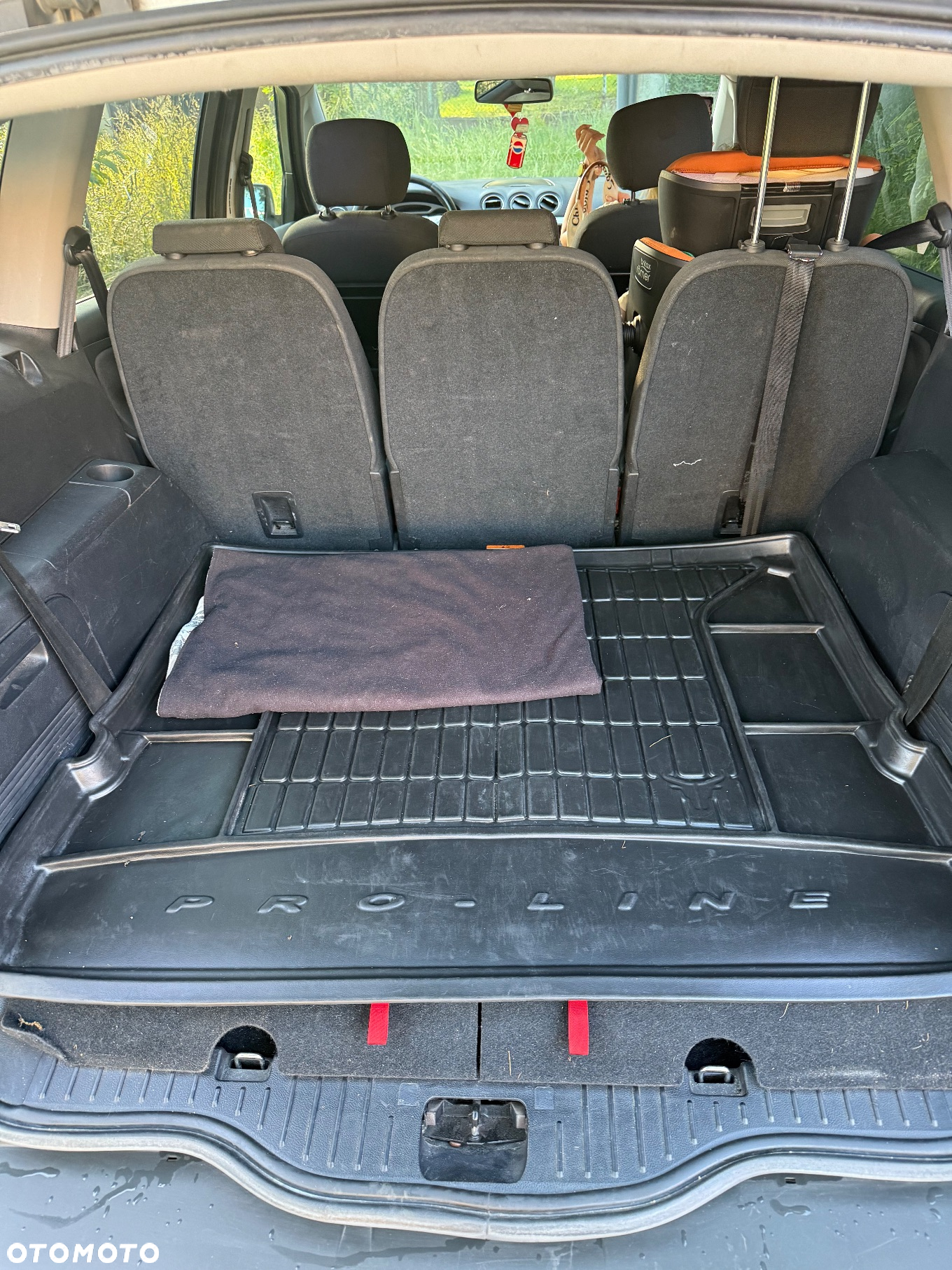 Ford S-Max - 22
