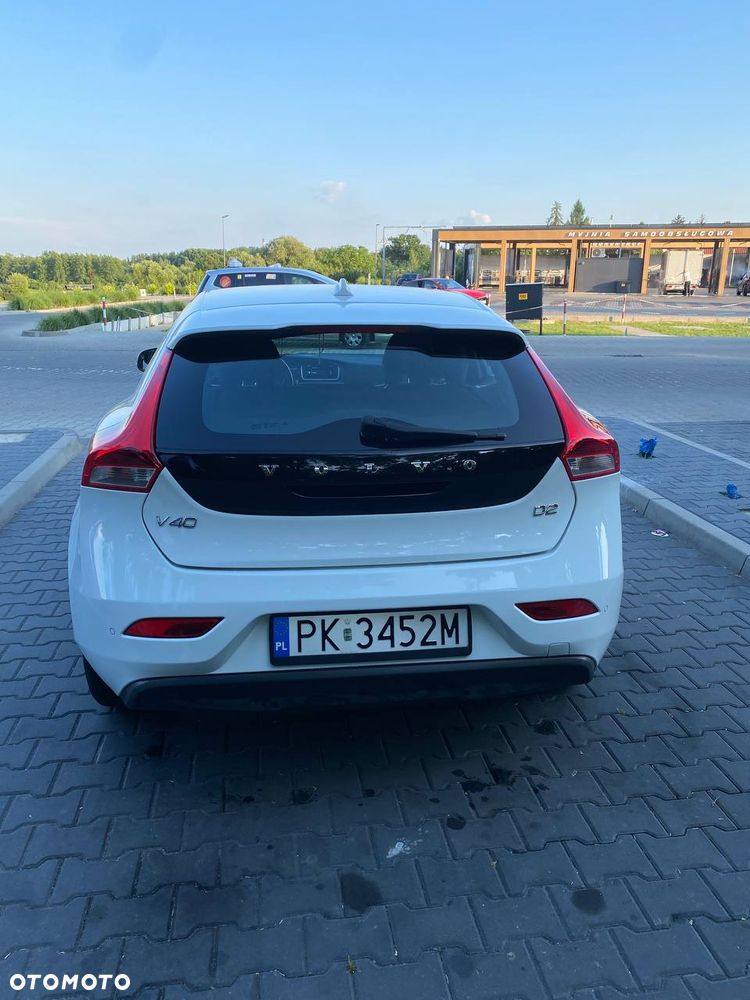 Volvo V40 D2 Geartronic - 4