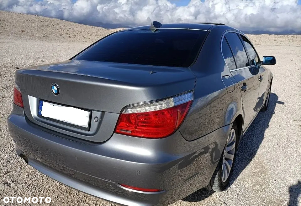 BMW Seria 5 520d - 3