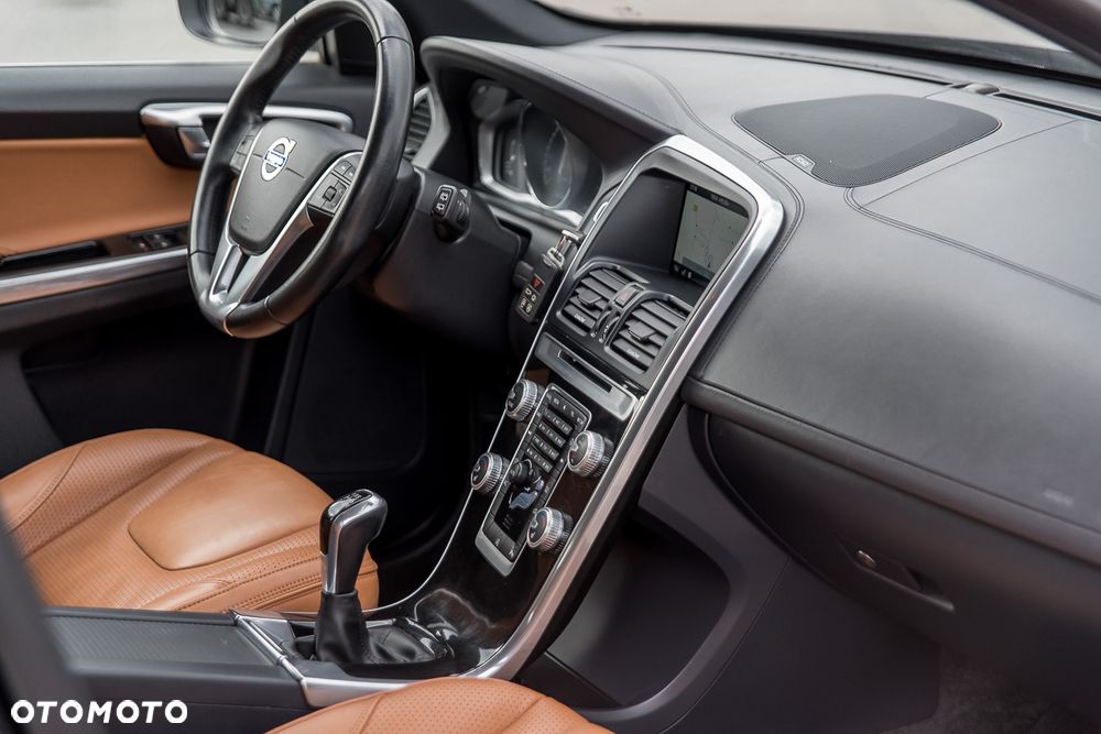 Volvo XC 60 - 35