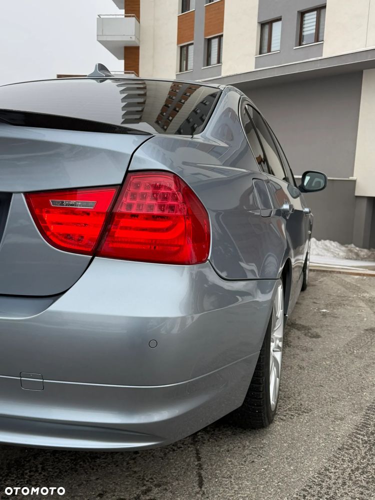 BMW Seria 3 320d Efficient Dynamics Edition - 10