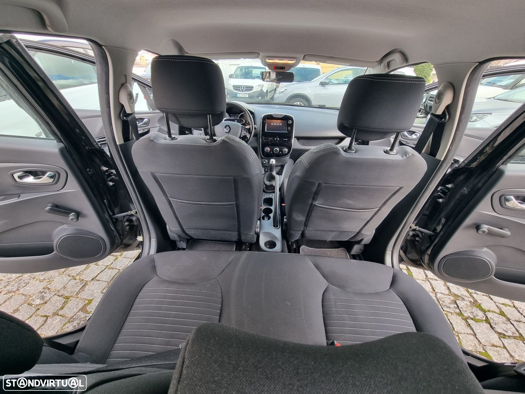 Renault Clio 1.5 dCi Dynamique S - 12