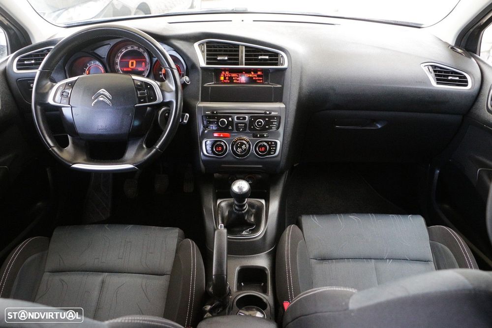 Citroën C4 1.6 HDi Attraction - 4