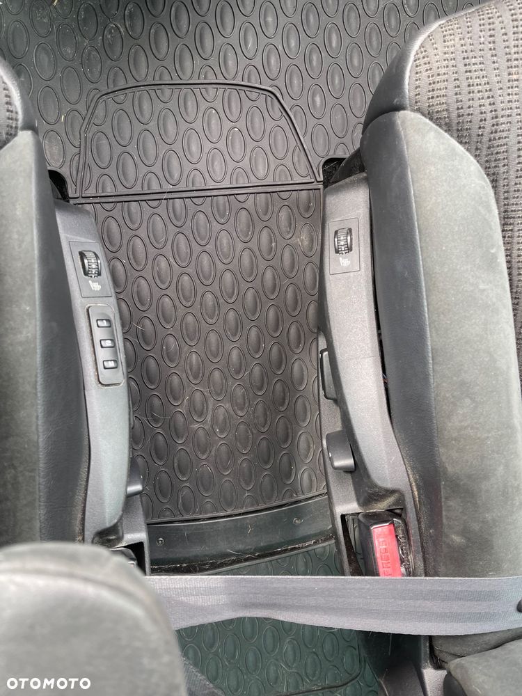 Citroën C8 2.0 HDi Attraction - 8