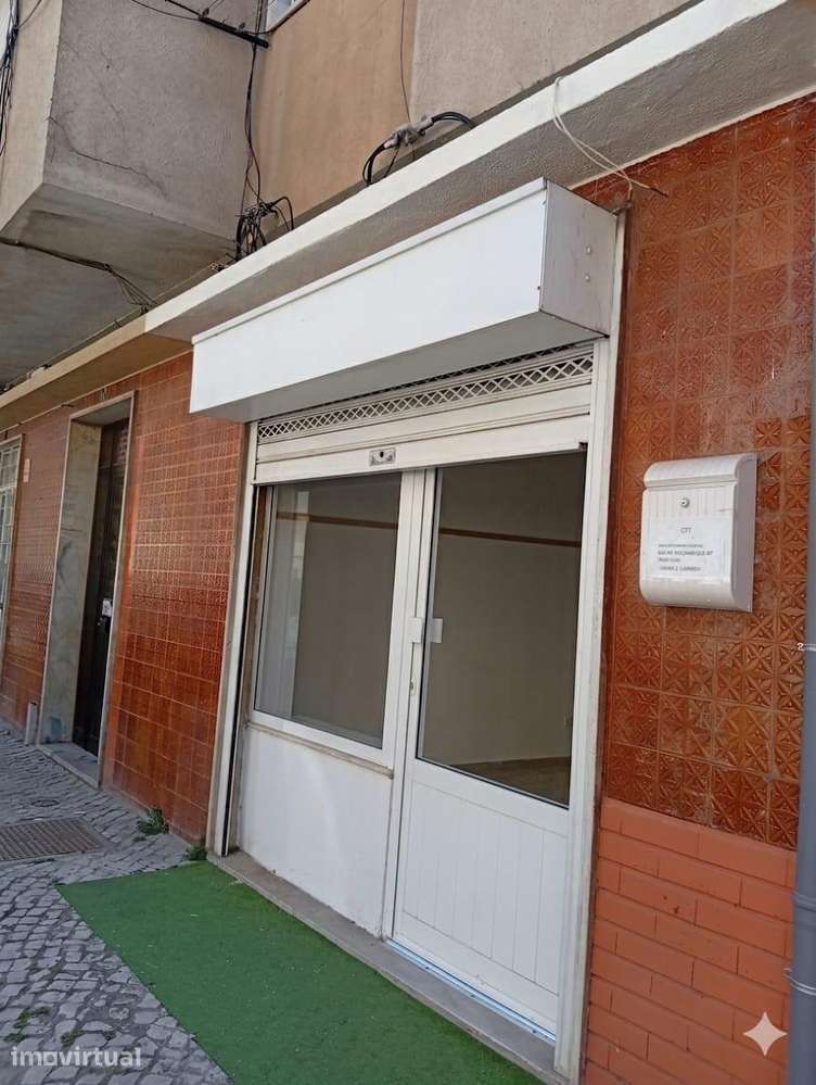 Loja - Arrendada / Alto do Seixalinho - Grande imagem: 4/4