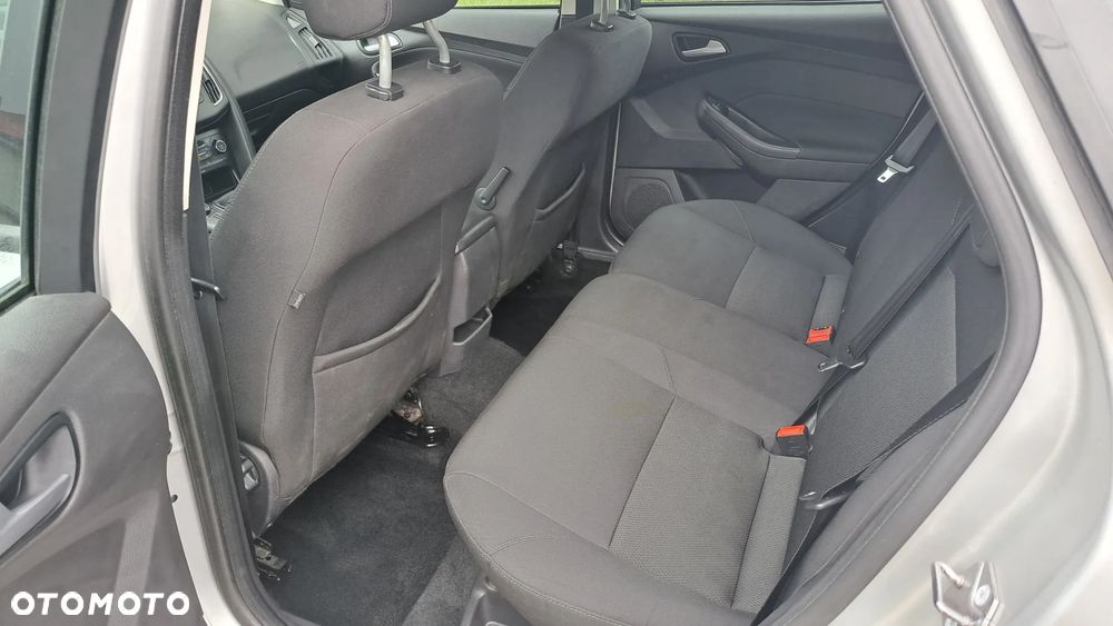 Ford Focus - 12