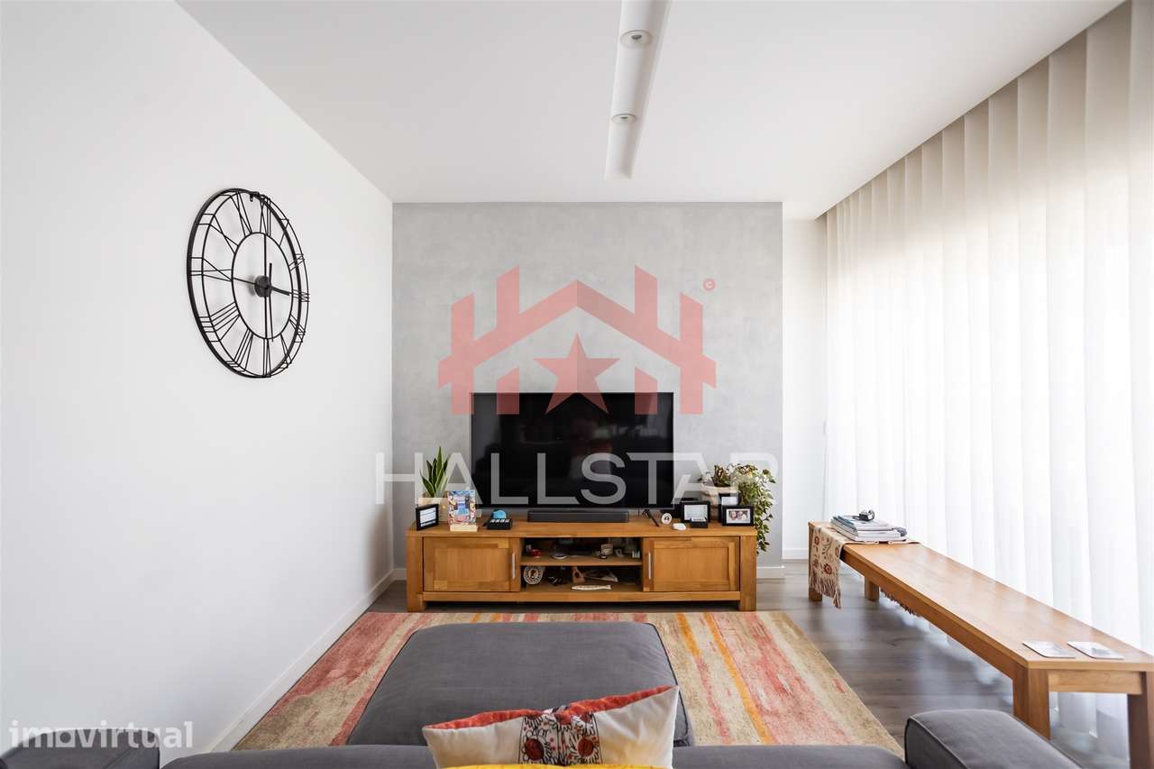 Apartamento T2+1 Duplex / Urbanização de Santa Clara - Grande imagem: 3/27