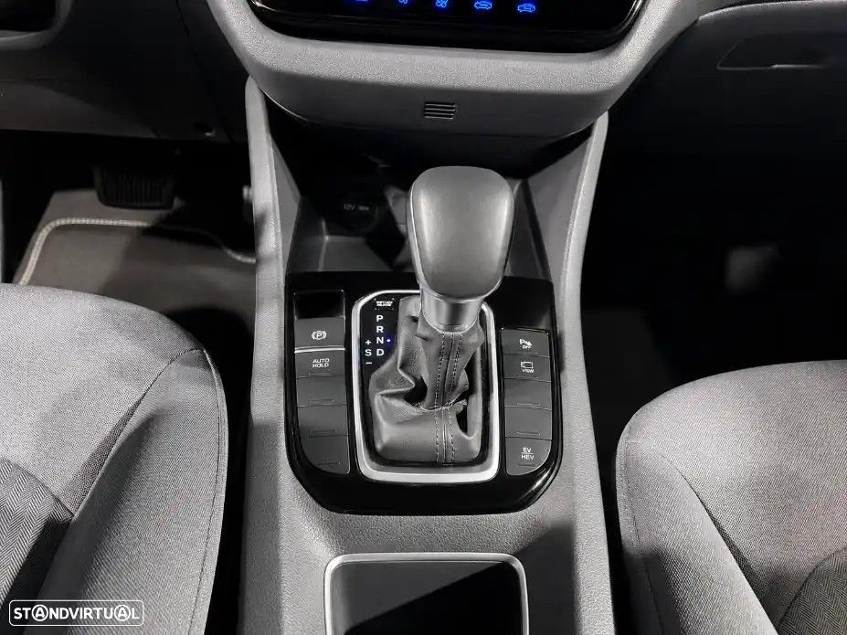 Hyundai IONIQ 1.6 GDI PHEV — fotografia 11