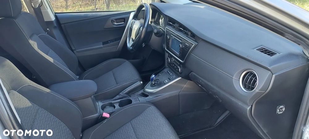 Toyota Auris - 9