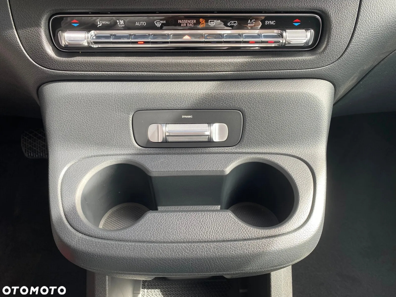 Mercedes-Benz Vito - 18