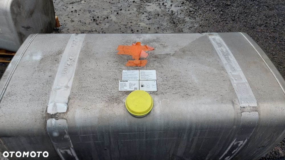 Zbiornik MAN 81.12201-6931 - 3