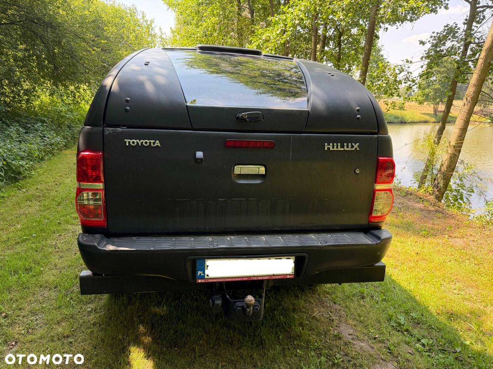 Toyota Hilux - 4