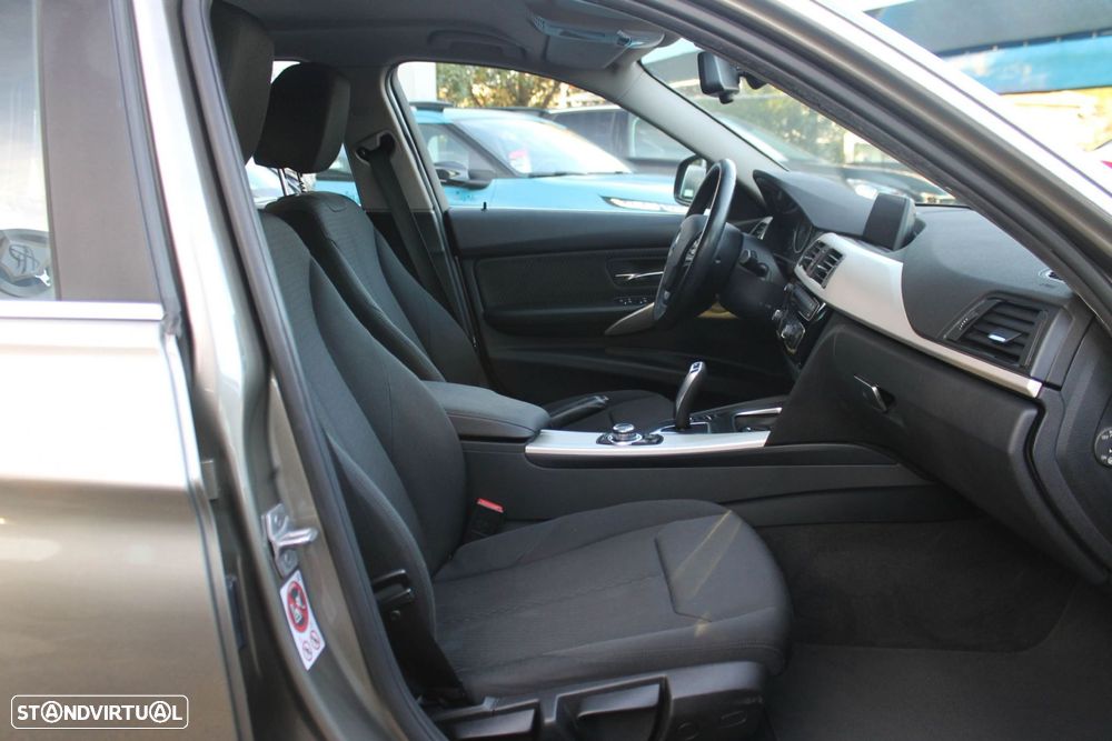 BMW 318 d Touring Advantage Auto - 41