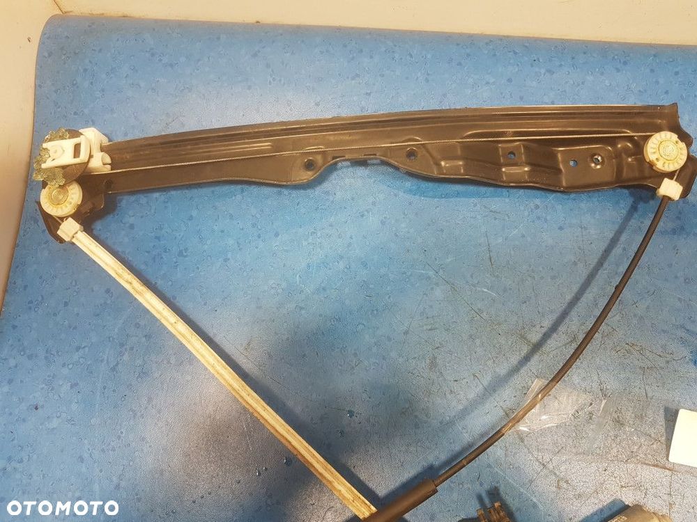 PEUGEOT 308 II T9 LIFT PODNOŚNIK SZYBY PRZÓD LEWY - 6