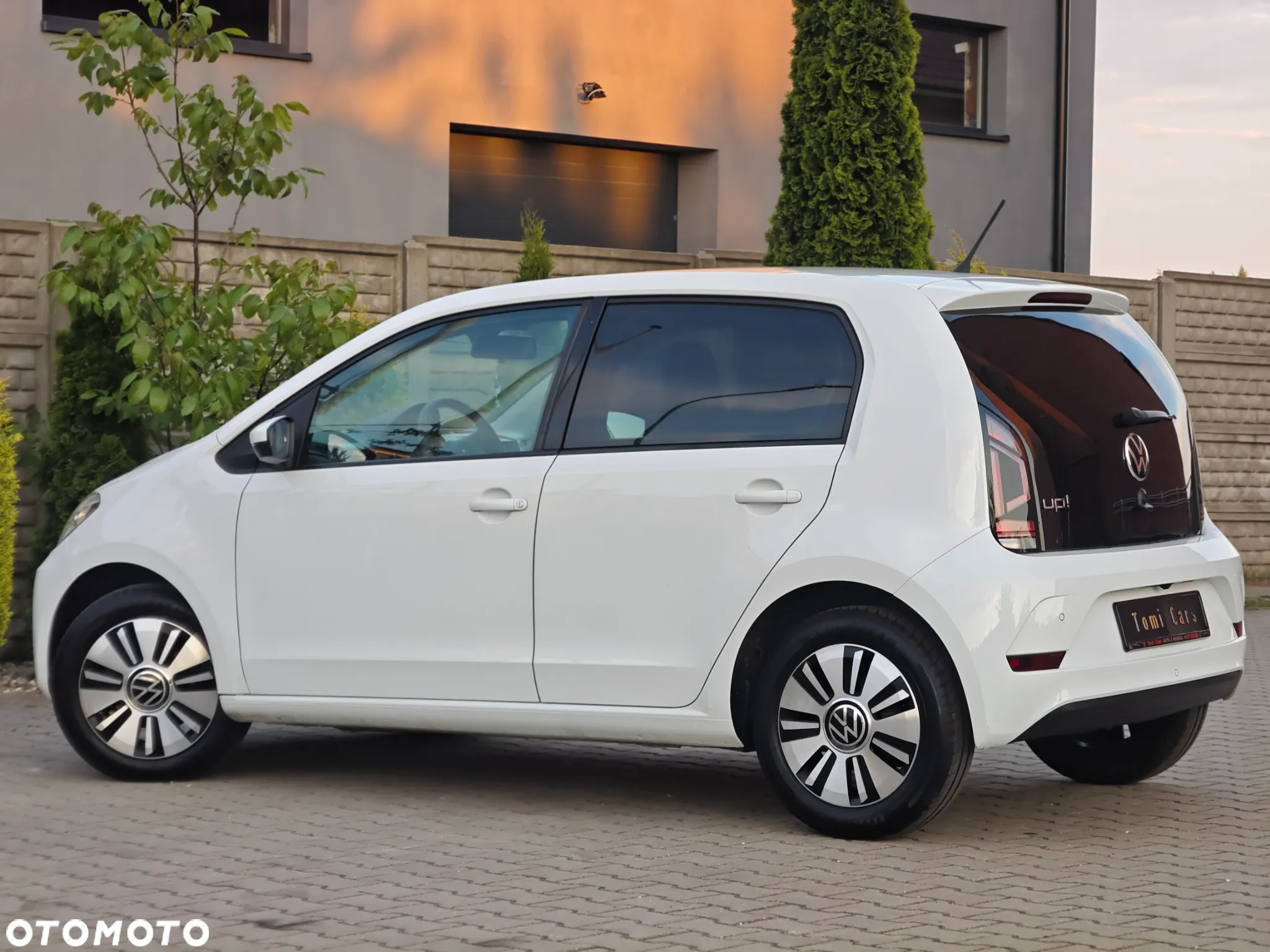 Volkswagen up! 1.0 White Style - 2