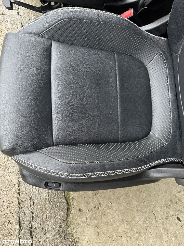 Smart 453 Brabus twingo 3  fotel grzany skórzany  biała nić  oparcie iso fix air bag grzany kanapa tył - 3