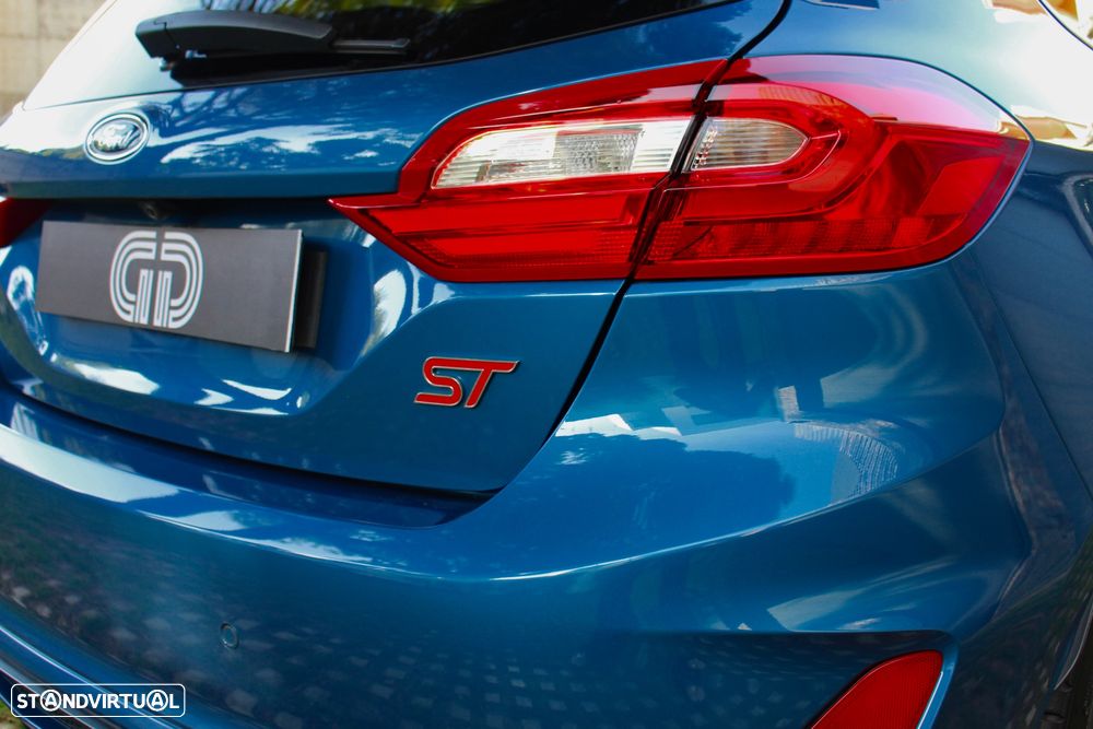 Ford Fiesta 1.5 EcoBoost ST - 19