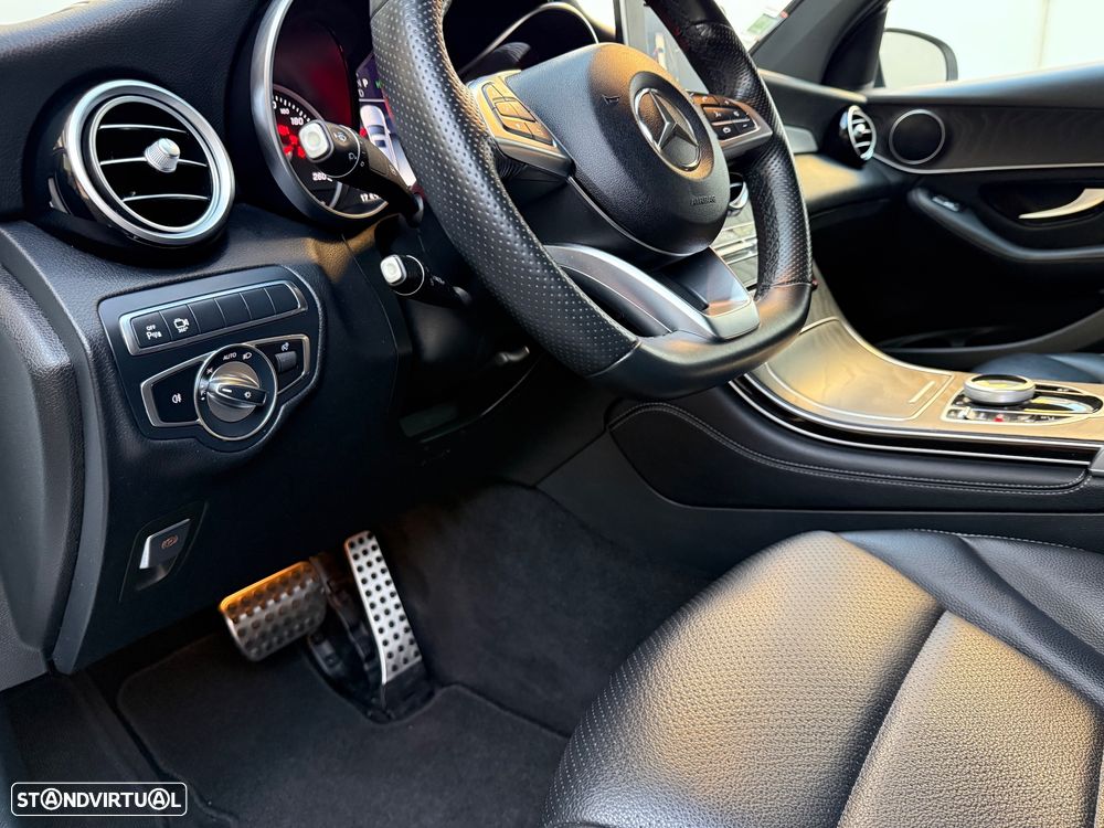 Mercedes-Benz GLC 350 e Coupé AMG Line 4-Matic - 24