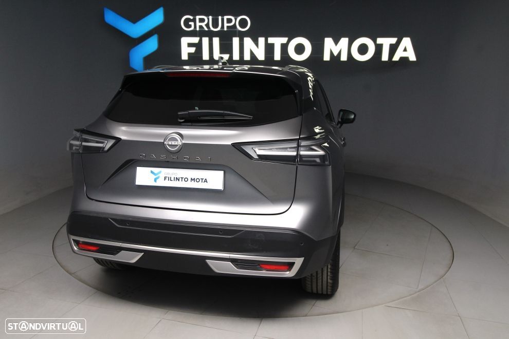 Nissan Qashqai 1.3 DIG-T N-Connecta Xtronic - 3