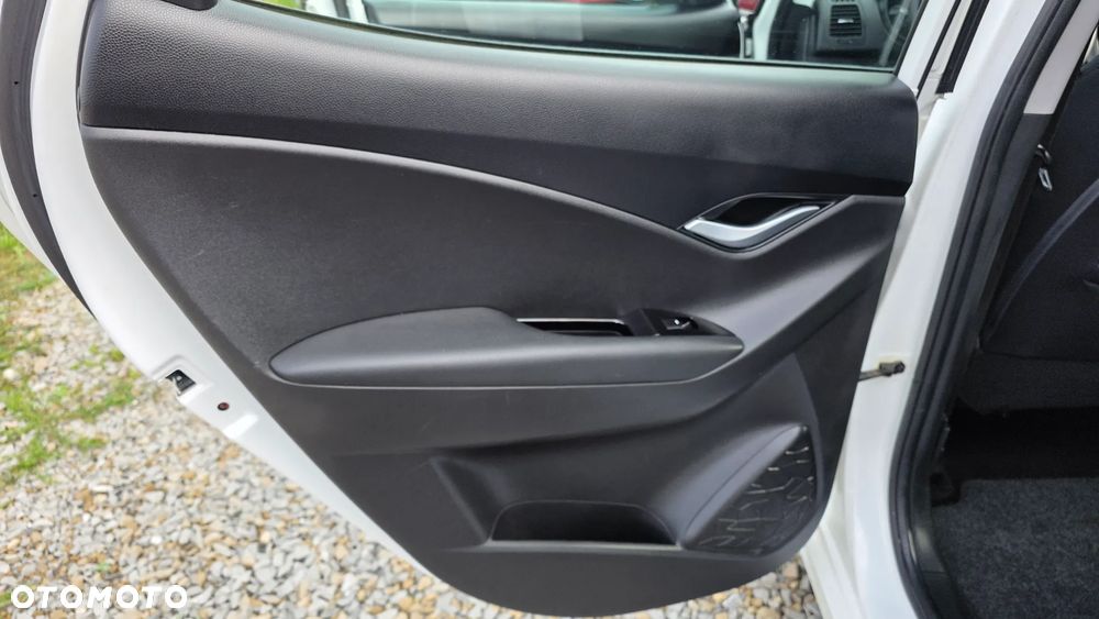 Hyundai ix20 1.4 blue Space - 17