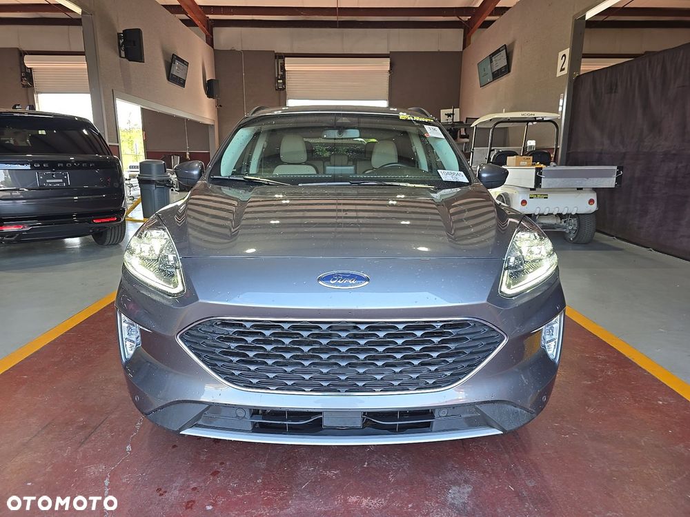 Ford Escape 2.0 EcoBoost AWD Titanium - 2