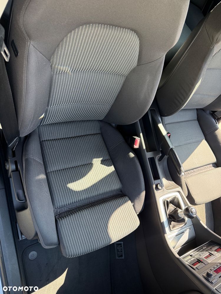 Audi A4 Avant 1.8T - 7