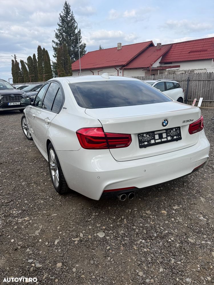 BMW Seria 3 330e iPerformance AT M Sport - 4