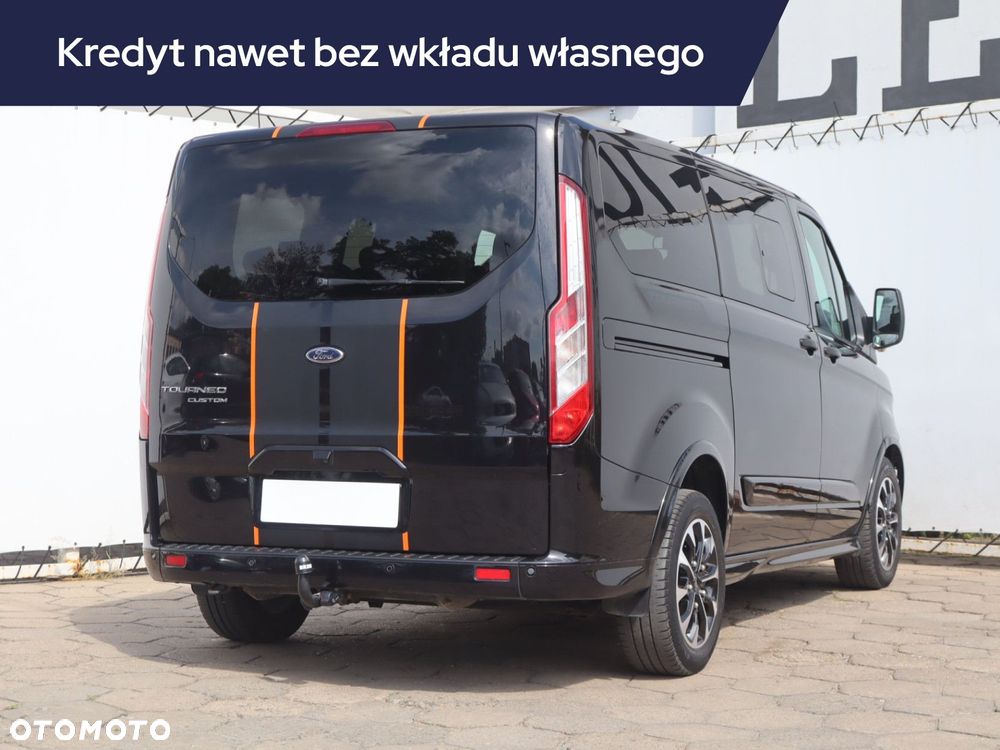 Ford Tourneo Custom - 7