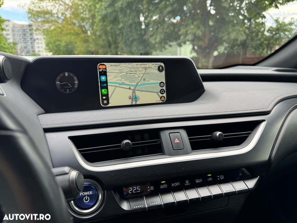 Lexus UX 250h Business Edition - 6