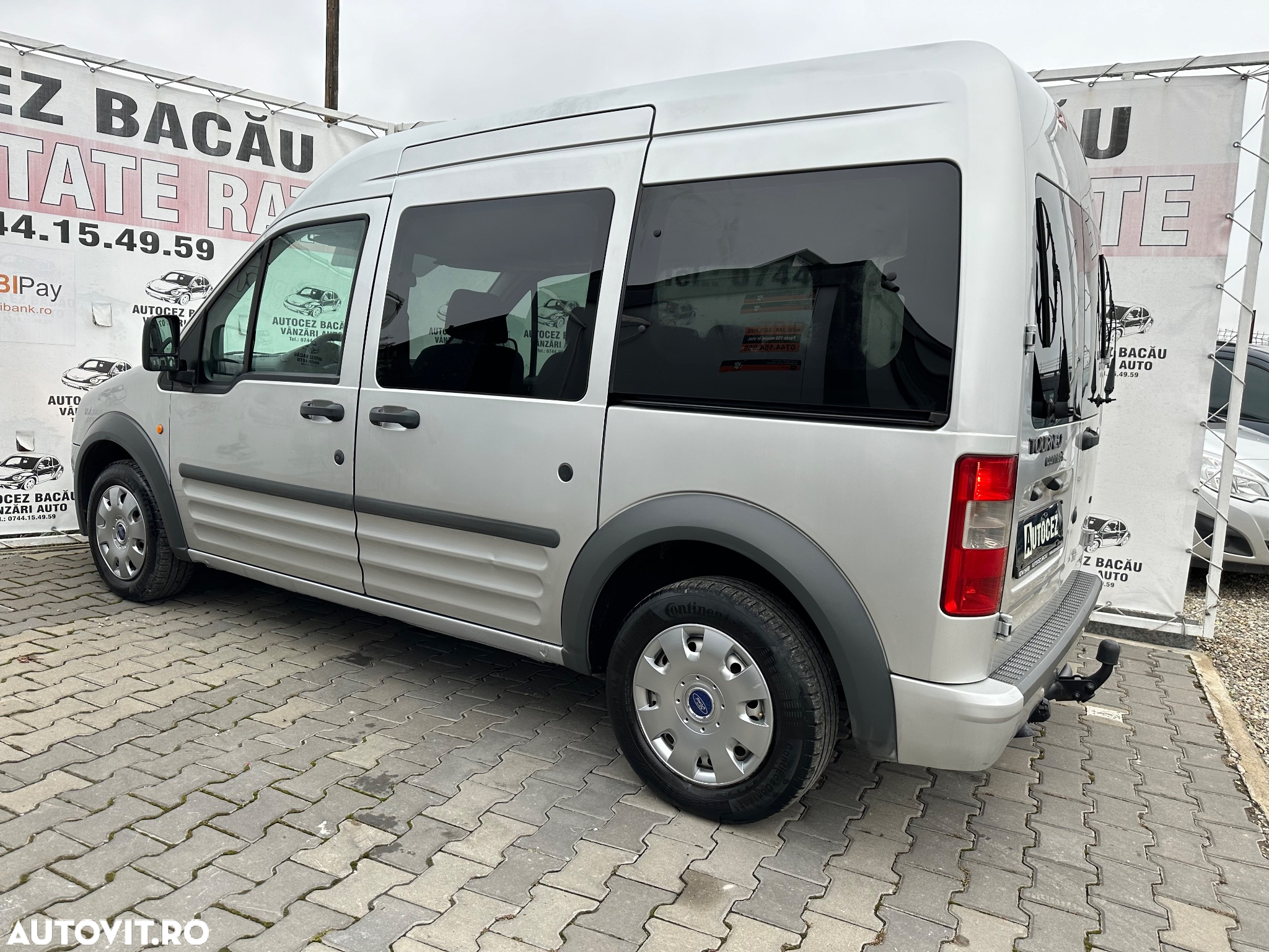 Ford Tourneo Connect - 4