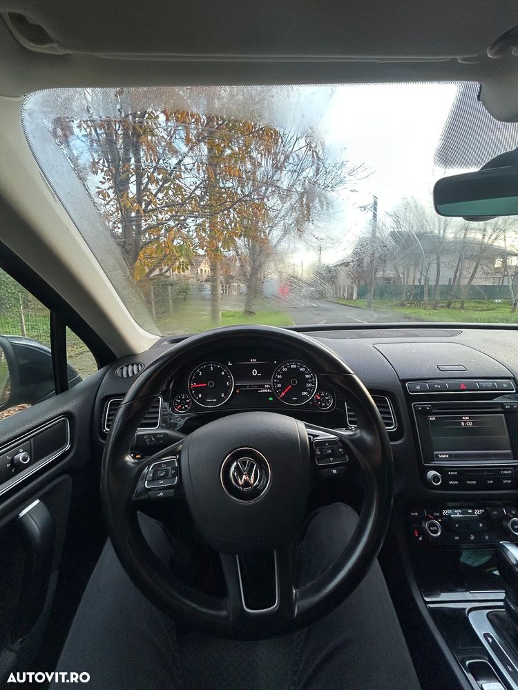 Volkswagen Touareg 3.0 V6 TDI BMT - 8