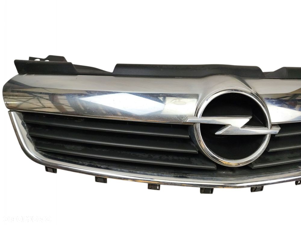 ATRAPA GRILL CHŁODNICY OPEL ZAFIRA B (05-08) 13157590 - 4