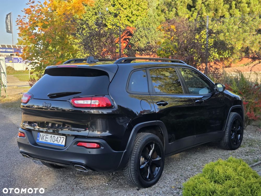 Jeep Cherokee - 8