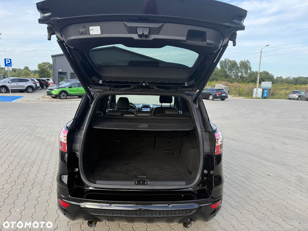 Ford Kuga 2.0 TDCi 2x4 ST-Line - 9