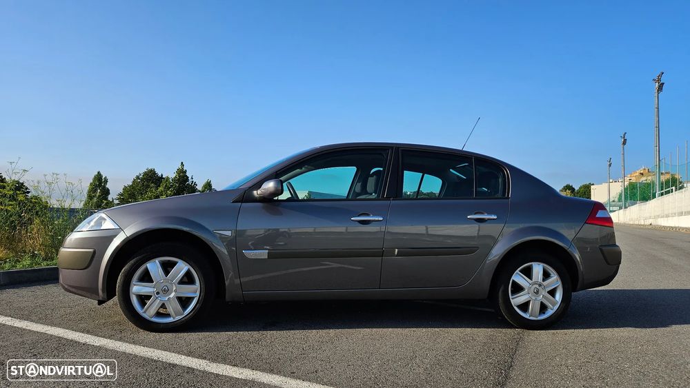 Renault Mégane 1.5 dCi Confort Authentique - 17