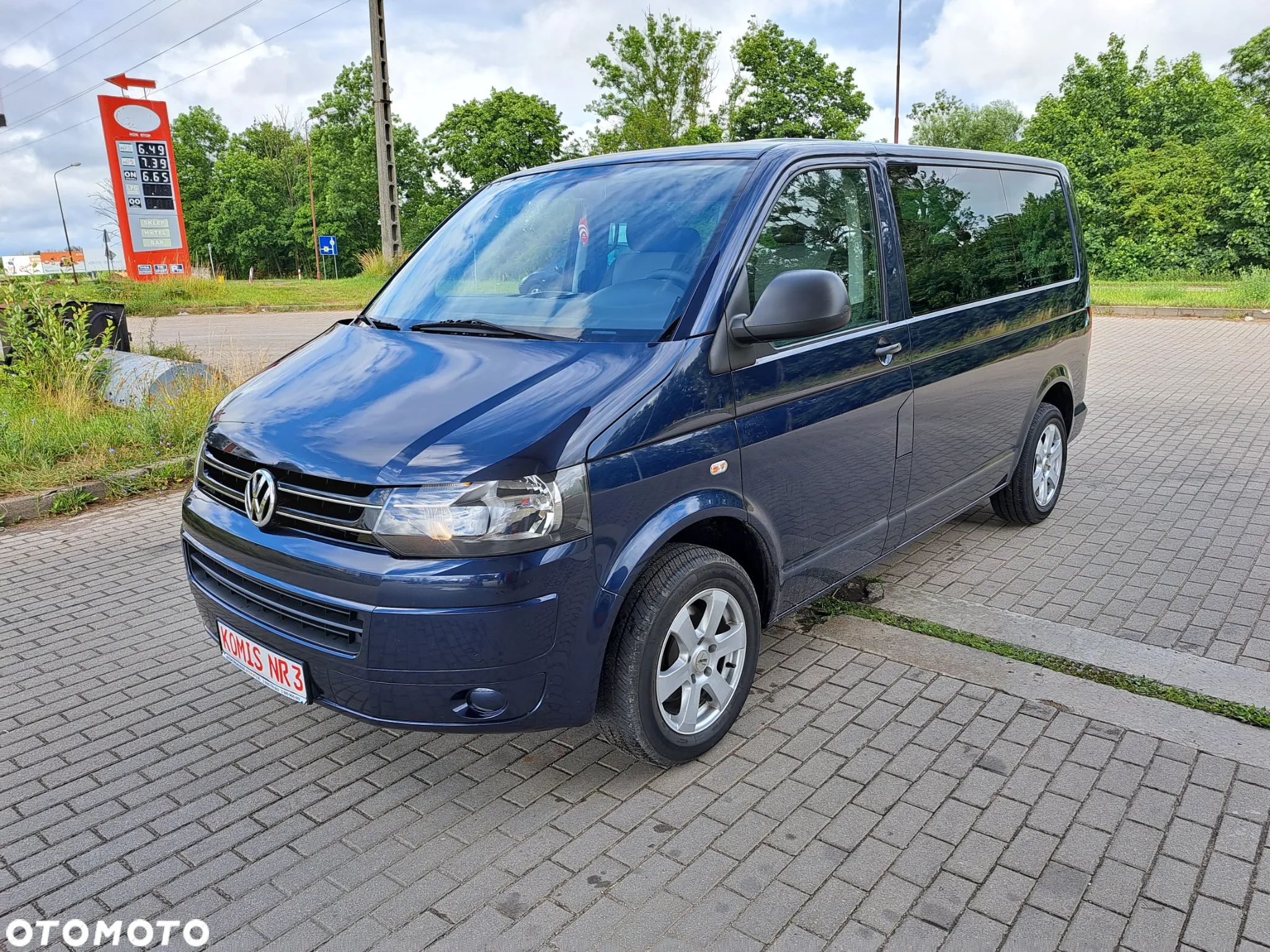Volkswagen Multivan - 1