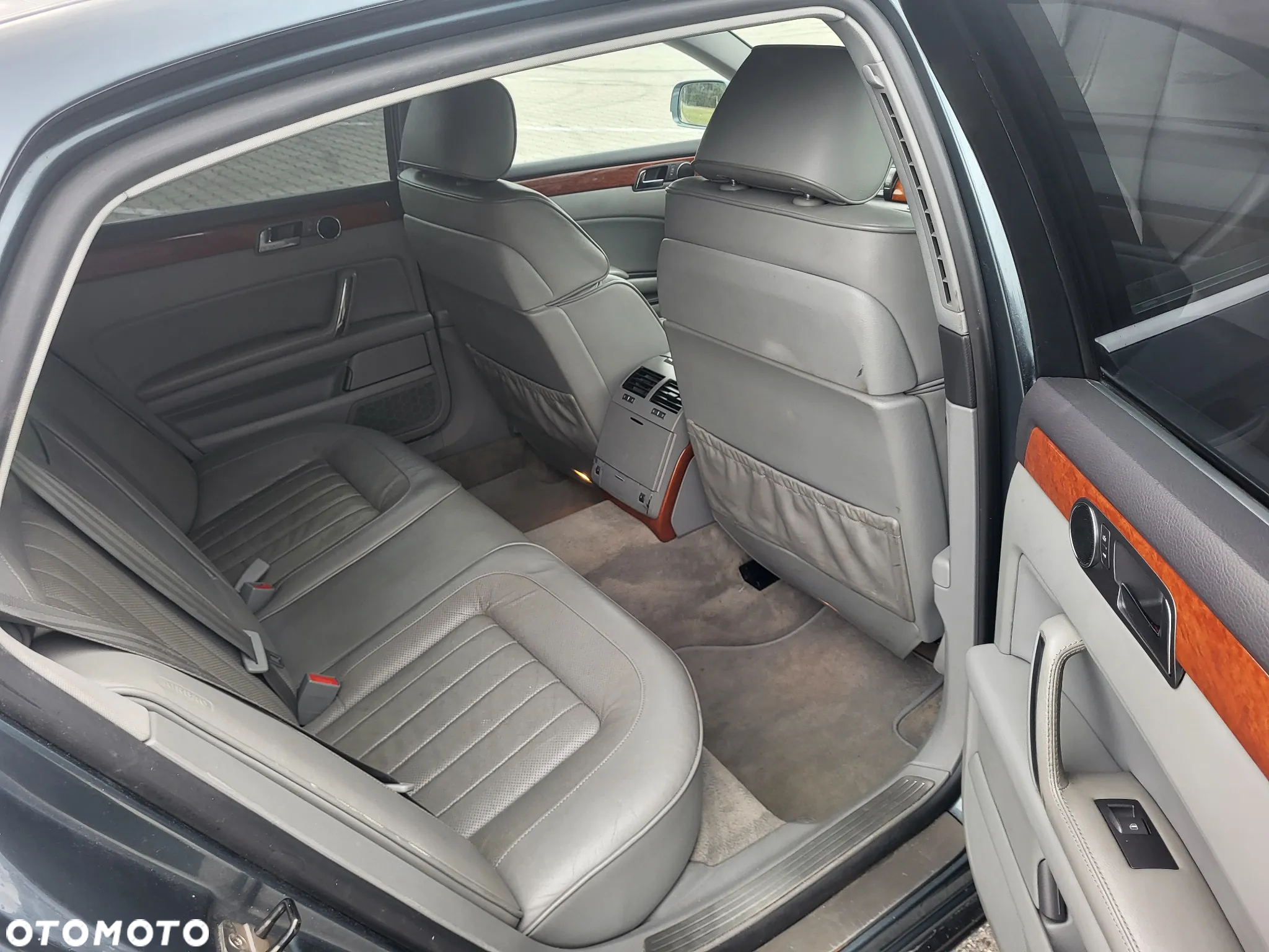 Volkswagen Phaeton 3.0 V6 TDI 4Mot (5 os.) - 23