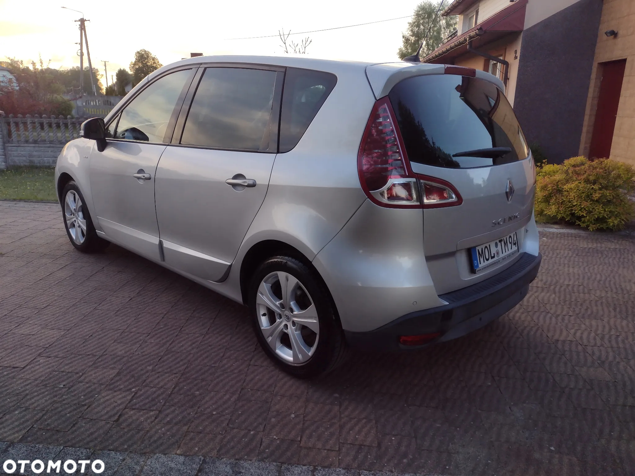 Renault Scenic 1.4 16V TCE Bose Edition - 2