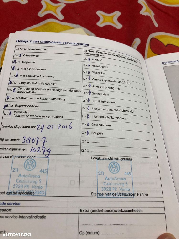 Volkswagen Golf 1.6 TDI DPF Highline - 26