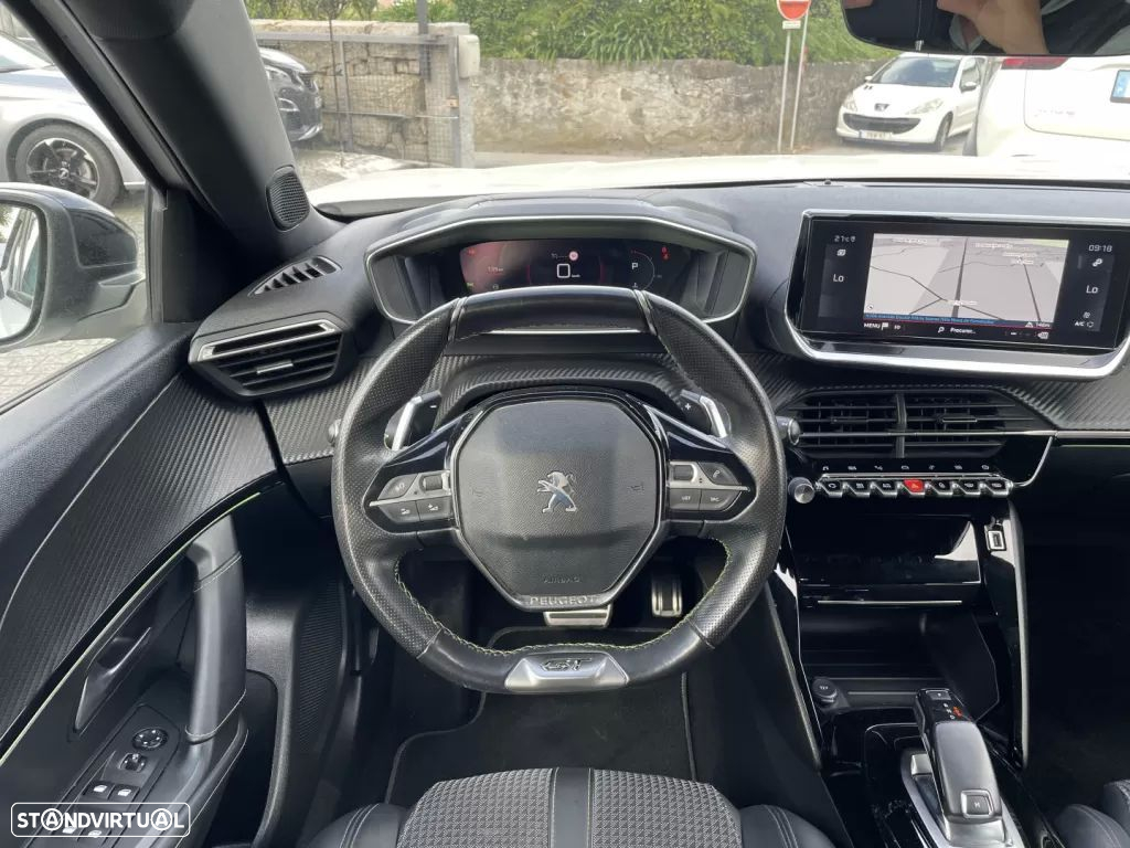 Peugeot 2008 1.2 PureTech GT Line EAT8 - 15