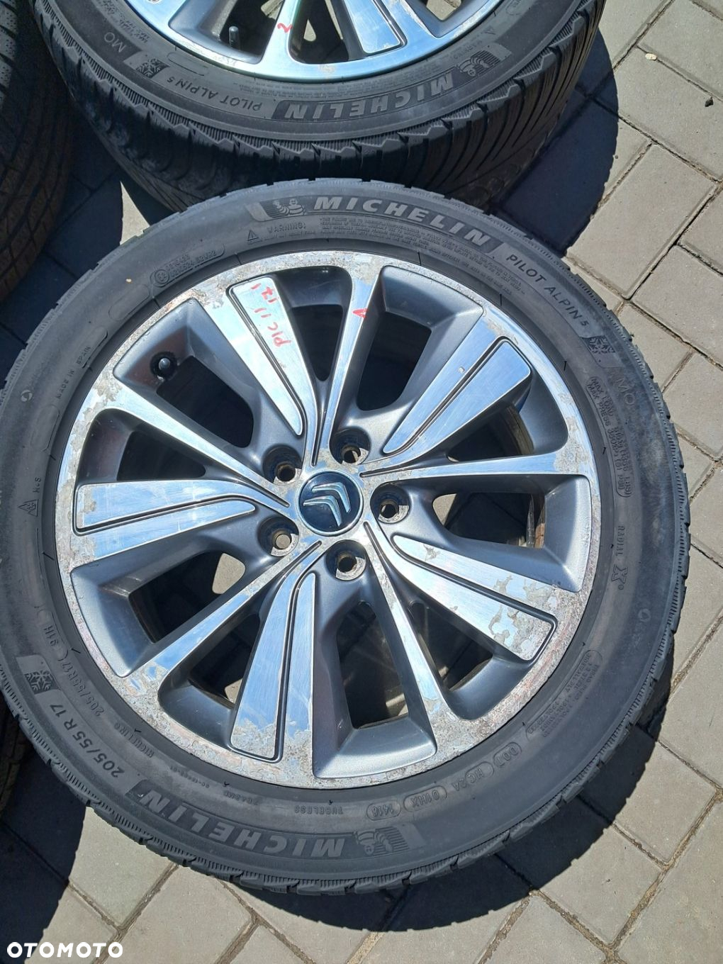 Citroen C4 Grand Picasso II Felgi aluminiowe 9677090377 7.0"x17" 5x108 ET50 - 2