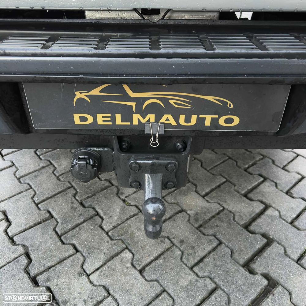 Toyota Hilux 2.5 D-4D CE - 15